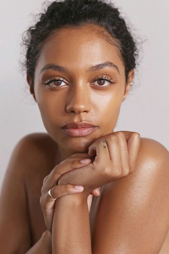 Get Your Glow On: 5 Skin Benefits of Clay Masks and How to Use Them for Clear, Radiant Skin