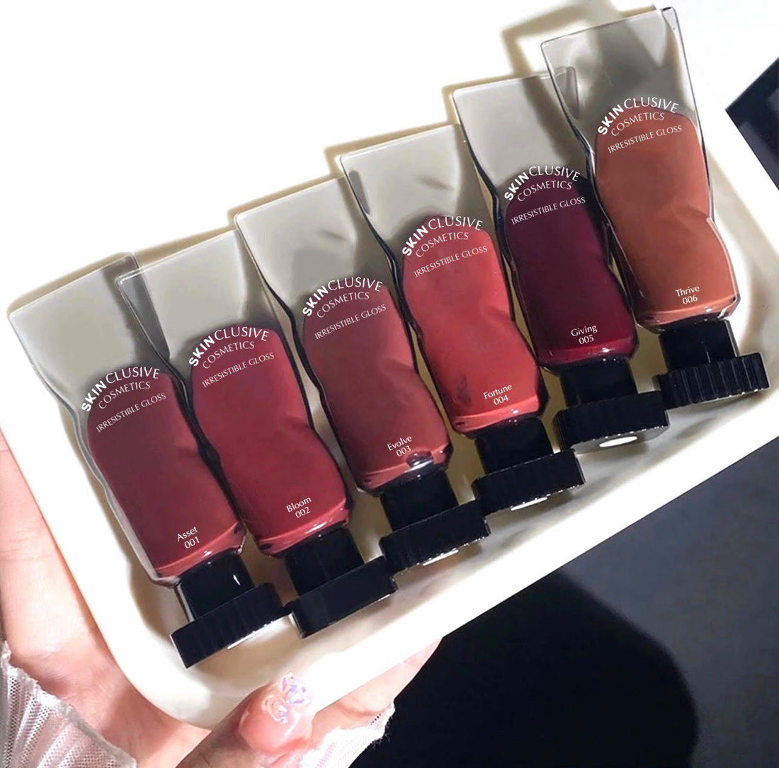 Unleash Your Inner Glamour: with the Irresistible Moisturising Gloss ✨💄